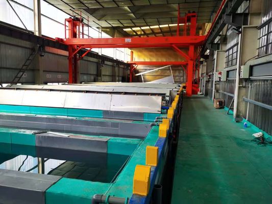سعر جيد 80 Tons/Month Semi-Automatic Hard Anodizing Line for Black Anodized Aluminum Parts متصل